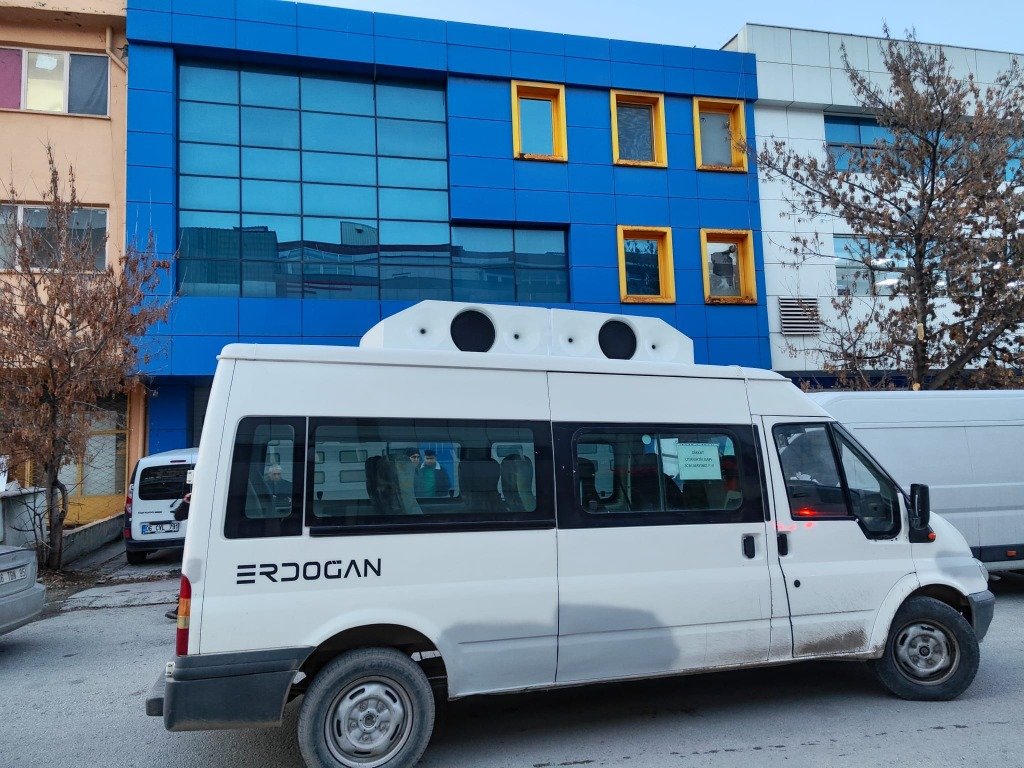 VIP Kampanya Minibüsü